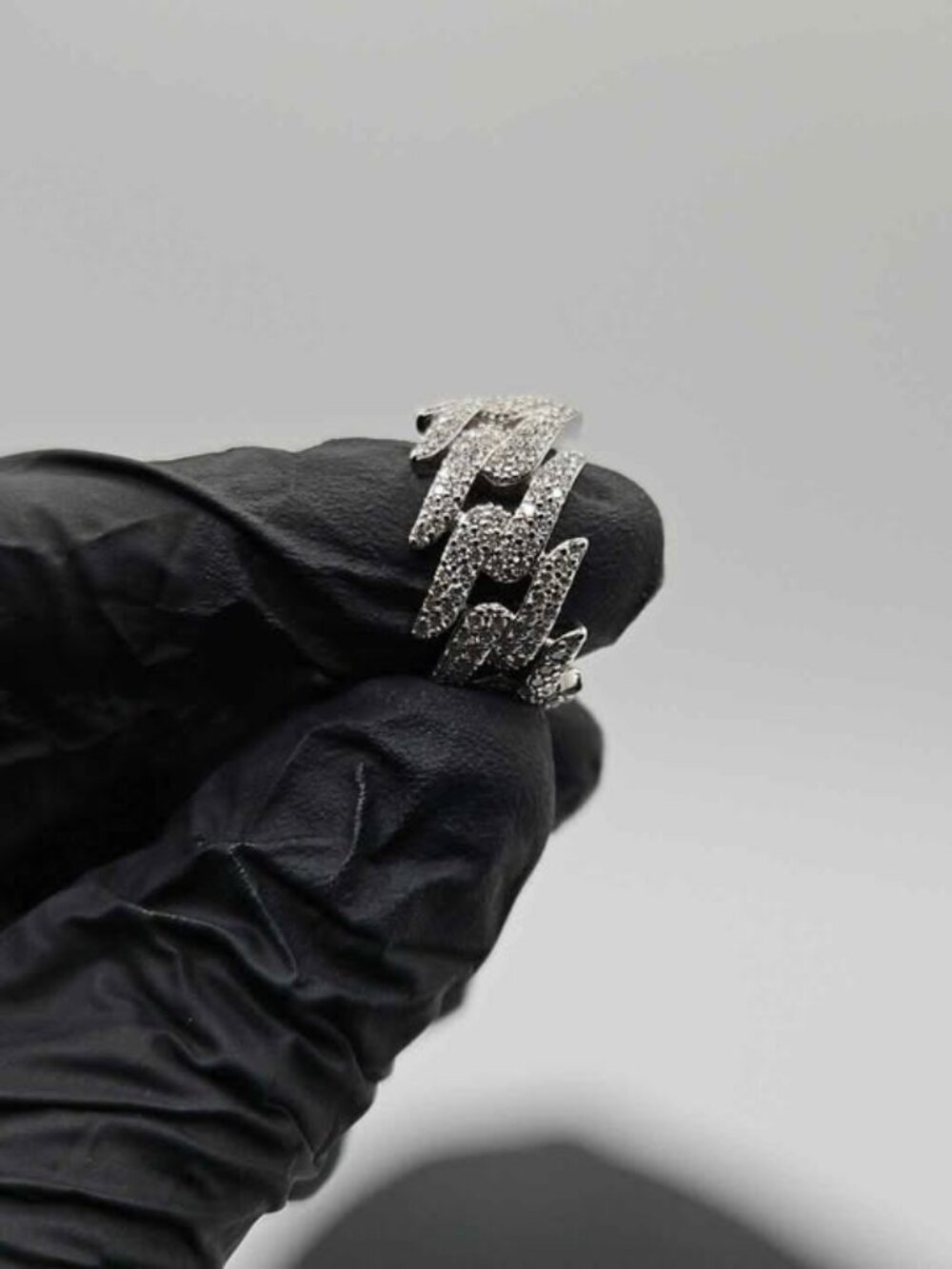 Moissanite 2.35ct Monaco Ring - Rhodium Plated - 8.0g - PASSES TESTER (Size 6) - Picture 3 of 3